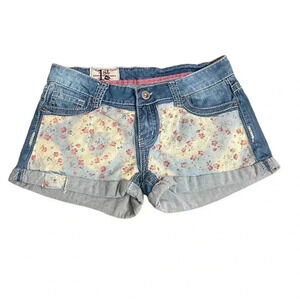1st Kiss Floral Denim Cottagecore Women’s Shorts size 6